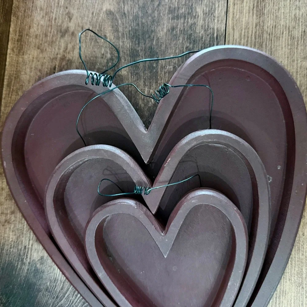 Nesting Wooden Heart Wall Decor Set 3 Piece Primitive Rustic Burgundy Farmhouse